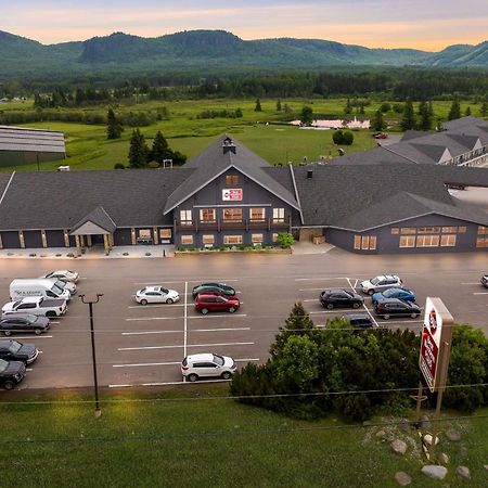 Best Western Plus Norwester Hotel & Conference Centre Тандер-Бей Экстерьер фото