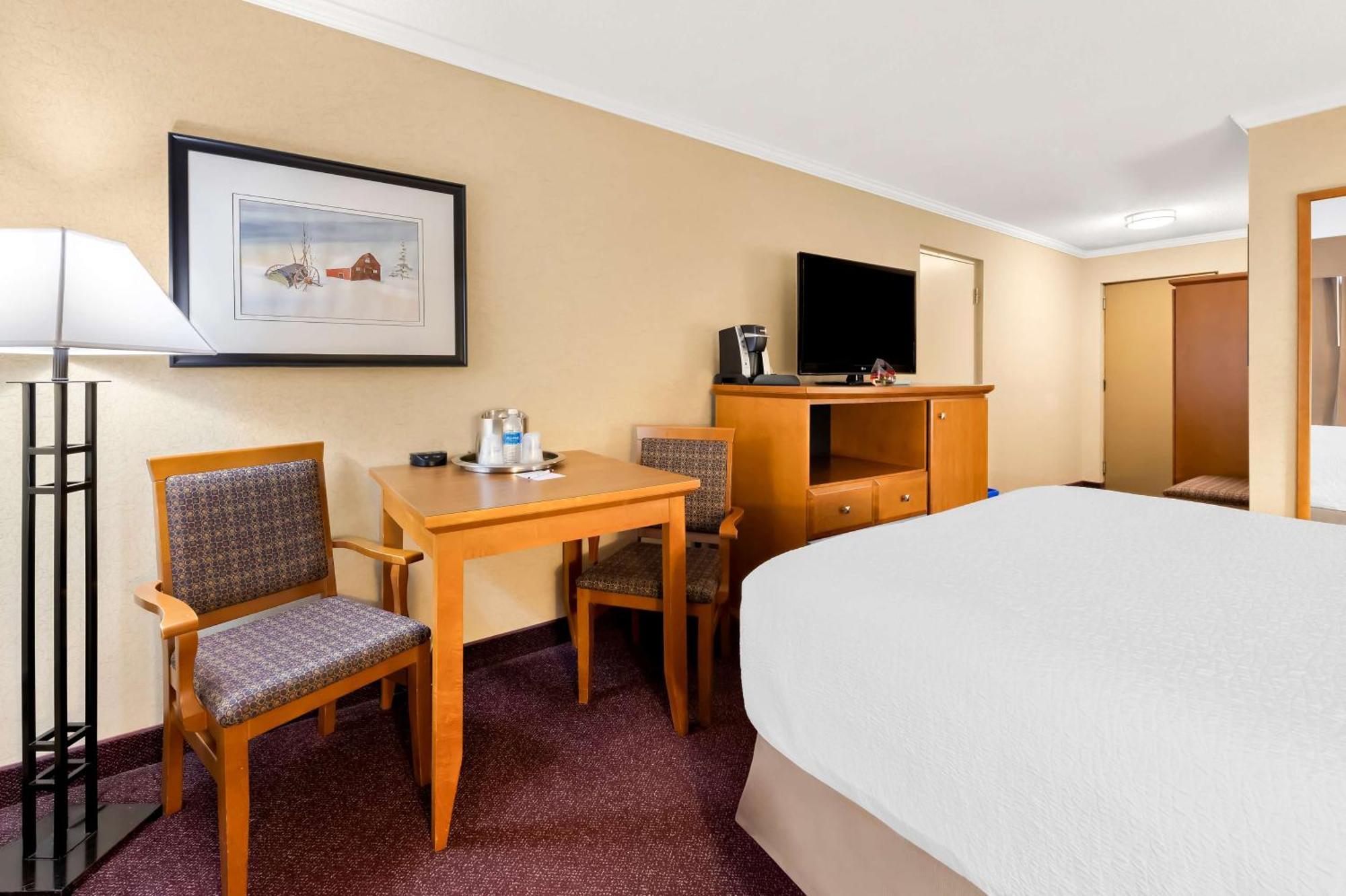 Best Western Plus Norwester Hotel & Conference Centre Тандер-Бей Экстерьер фото