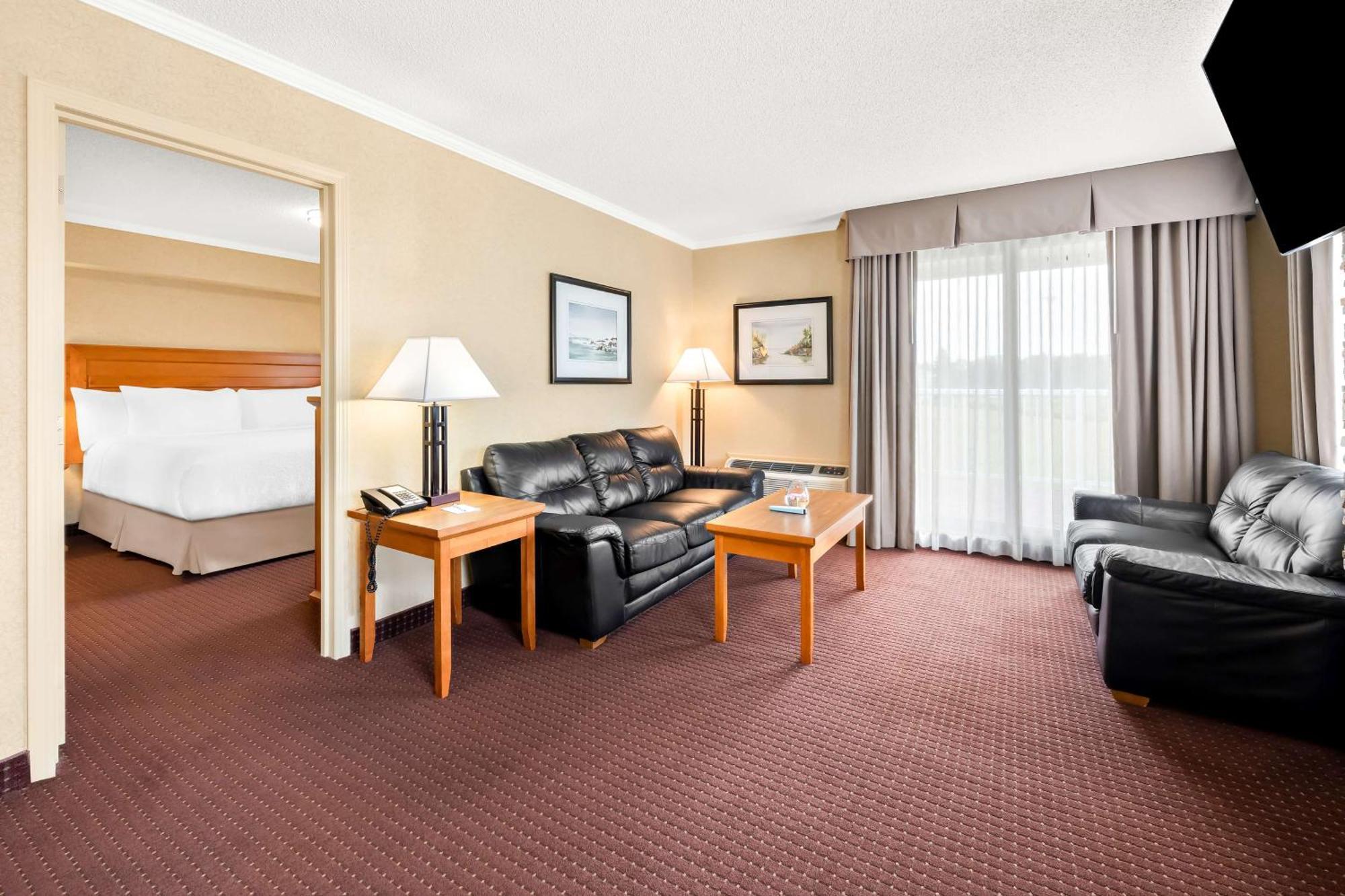 Best Western Plus Norwester Hotel & Conference Centre Тандер-Бей Экстерьер фото