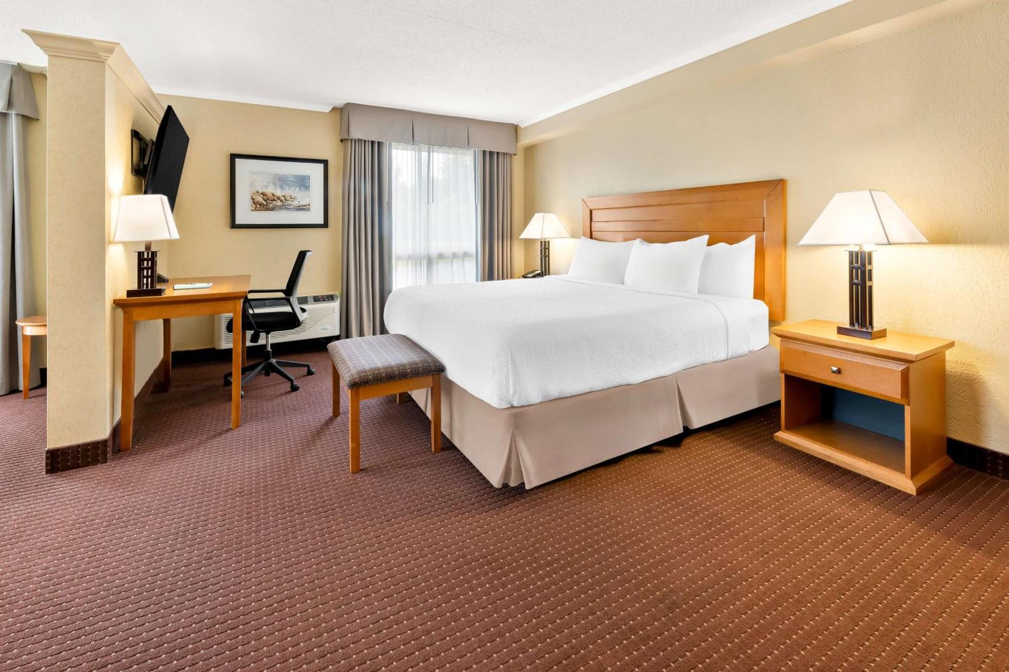 Best Western Plus Norwester Hotel & Conference Centre Тандер-Бей Экстерьер фото