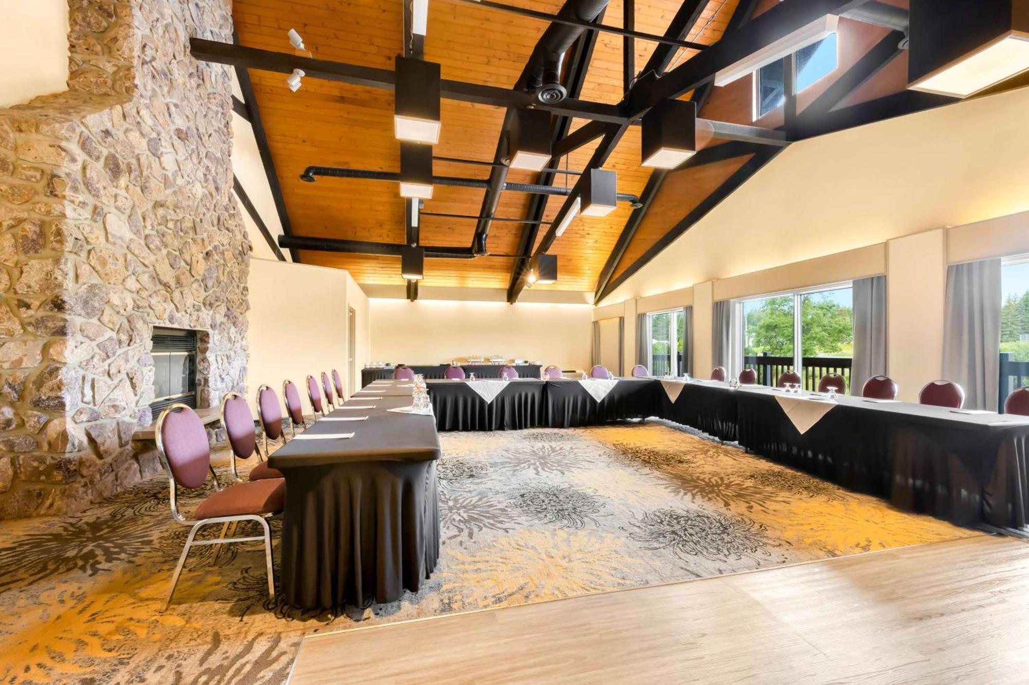Best Western Plus Norwester Hotel & Conference Centre Тандер-Бей Экстерьер фото